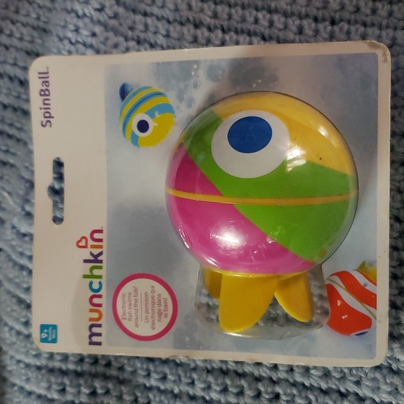 Munchkin Bathtime Spinball - Picture 1 of 3